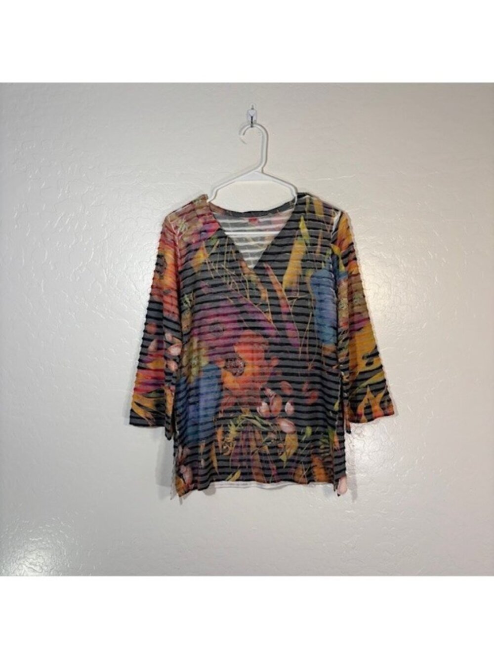 Before and Again Top Womens Medium Banda Layered Floral Art Shirt BOHO Sundance
